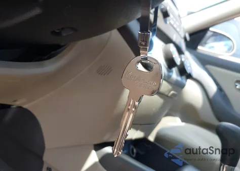 2010 Hyundai Elantra Gls z USA, uszkodzony, nr VIN KMHDU4AD4AU194570